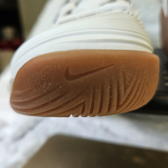 Nike Court Air Zoom Vapor Pro 2 Women’s Size 9.5 White FV5554-101 NWOB - Picture 6 of 8